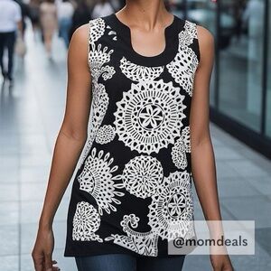 WHBM Black & White Tunic Abstract Lightweight, Cool, Sleeveless, RoundNeck